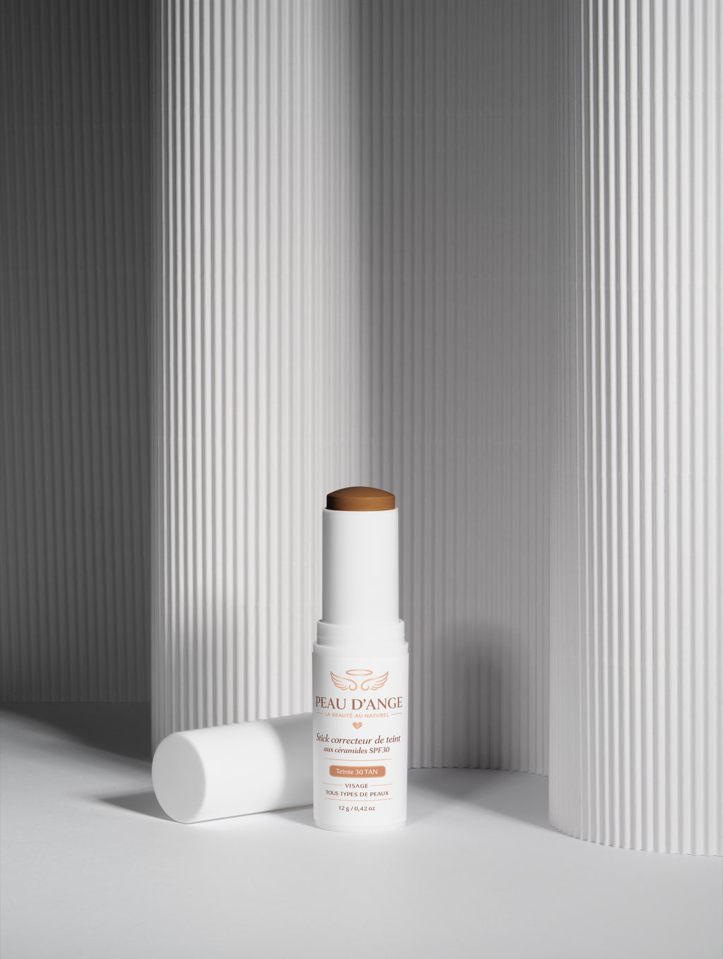 Stick correcteur de teint aux céramides SPF30 : 30 TAN Poids 12 g / 0,42 oz